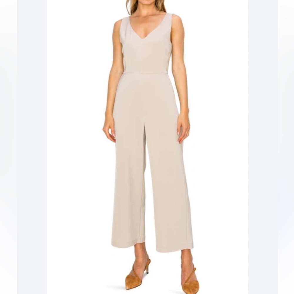 MELLODAY V-Neck Jumpsuit